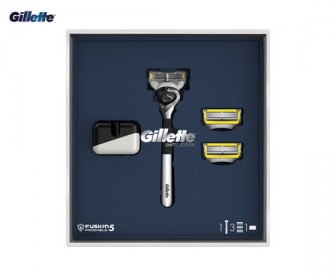 Gillette 吉列 剃须刀限量版礼盒 （含3个刀头+刀架底座）